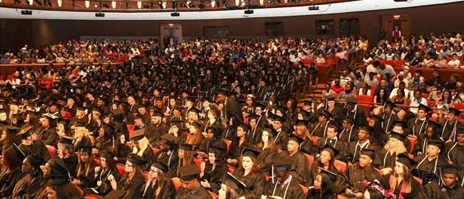 2018 Commencement Sets Attendance Record